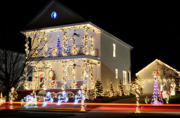 this image shows Christmas lights in Sacramento, CA