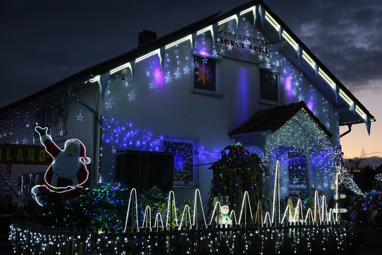 this image shows fence Christmas lights in Sacramento, CA