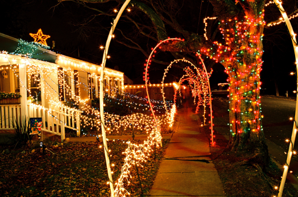 Colfax-Christmas-lights-inatallation this image shows Christmas lights in Colfax, CA